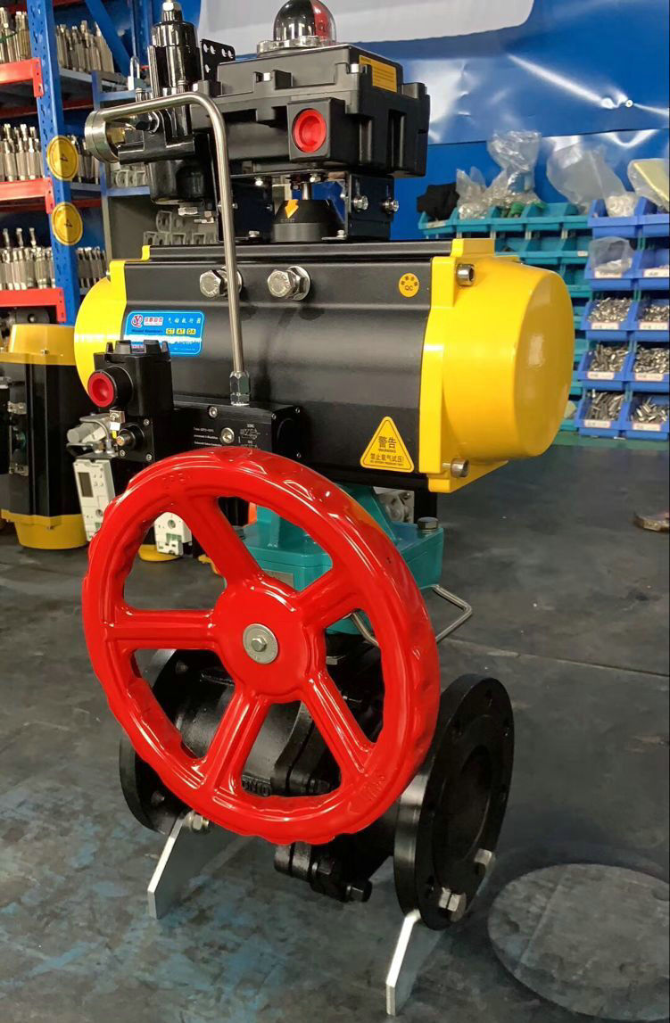 Q6S41F氣動帶手輪球閥實物圖2